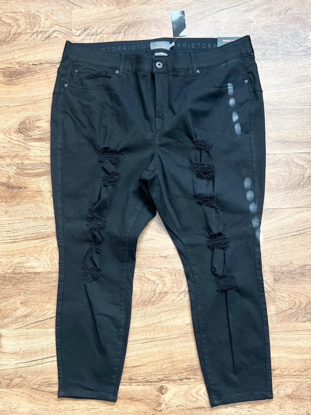 Torrid Bombshell Skinny Jeans 24S Black High Rise Distressed Stretch Plus Size